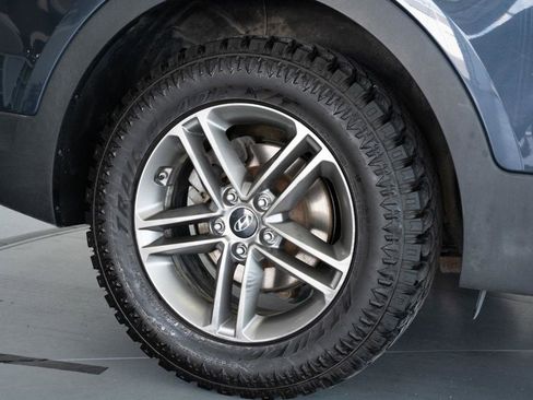 Used 2017 Hyundai Santa Fe Sport image 8