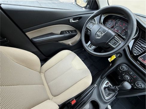Used 2015 Dodge Dart SXT image 7