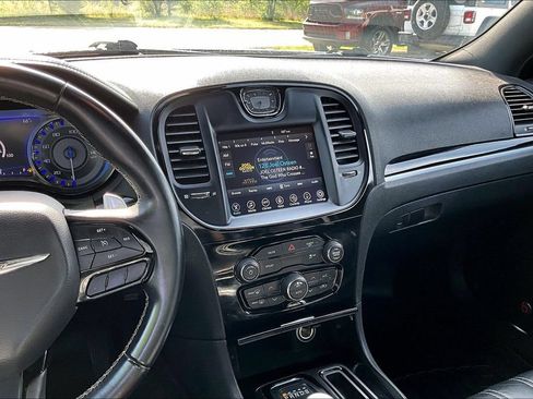 Used 2017 Chrysler 300 S AWD/4WD image 6