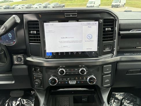 New 2026 Ford F350 Lariat w/ Black Appearance Package image 30