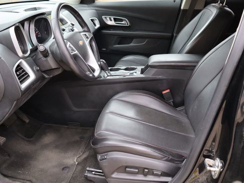 Used 2017 Chevrolet Equinox Premier w/ Enhanced Convenience Package AWD/4WD image 14