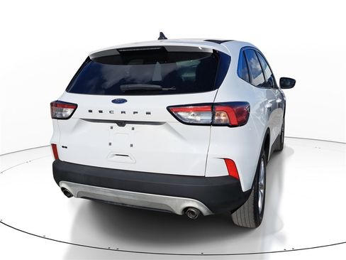 Used 2021 Ford Escape SE w/ Convenience Package image 4
