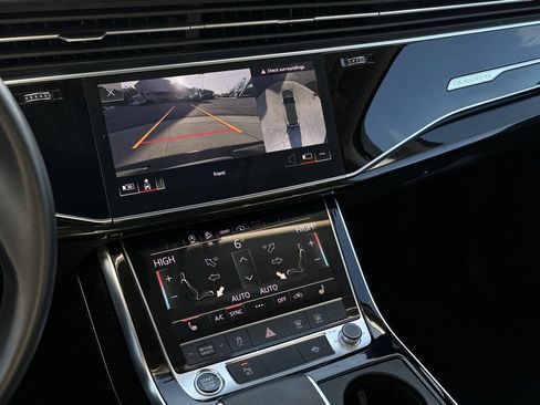 Used 2022 Audi Q7 3.0T Premium image 31