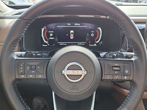 Used 2024 Nissan Pathfinder Platinum w/ Cargo Package image 11