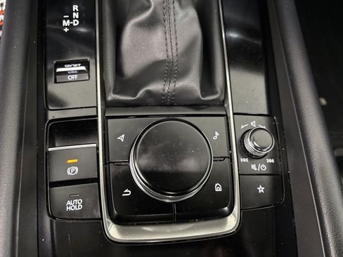 Used 2025 MAZDA MAZDA3 s image 18