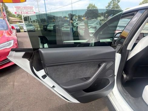 Used 2023 Tesla Model 3 Standard Range RWD image 19