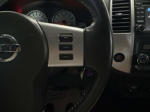 Used 2019 Nissan Frontier PRO-4X image 17