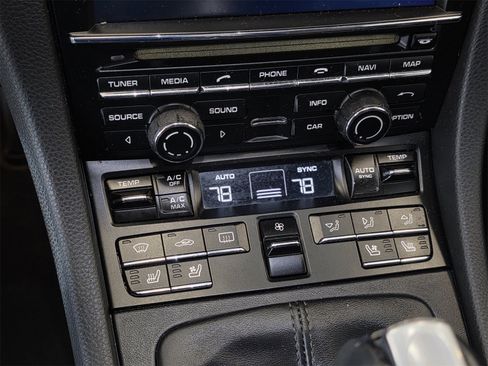 Used 2015 Porsche 911 Carrera image 12