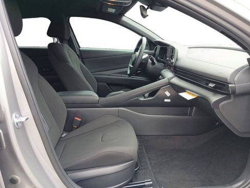 New 2026 Hyundai Elantra Sport FWD image 15
