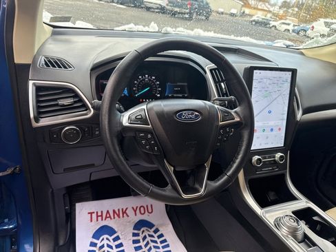 Used 2024 Ford Edge SEL w/ Convenience Package image 16