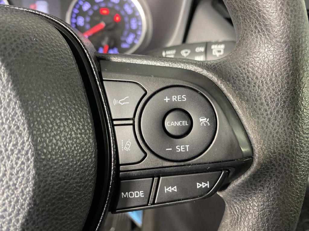 Used 2020 Toyota RAV4 LE w/ All Weather Liner Package AWD/4WD image 15