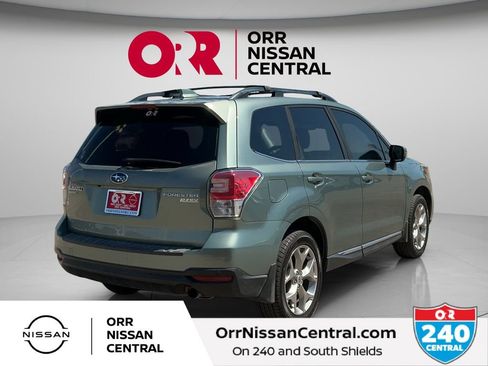 Used 2017 Subaru Forester 2.5i Touring AWD/4WD image 5