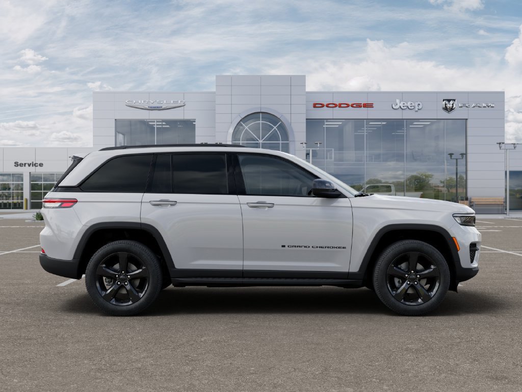 New 2025 Jeep Grand Cherokee 4WD image 21