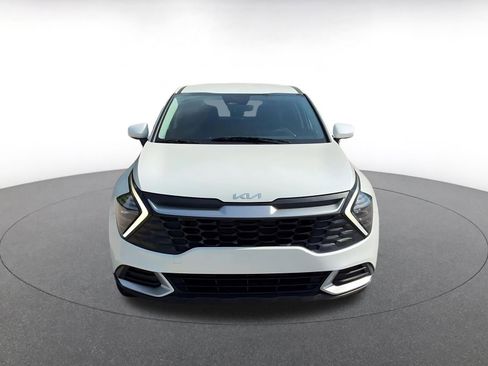 Used 2025 Kia Sportage LX image 4