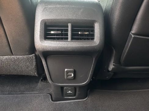 Used 2021 GMC Terrain SLT AWD/4WD image 16