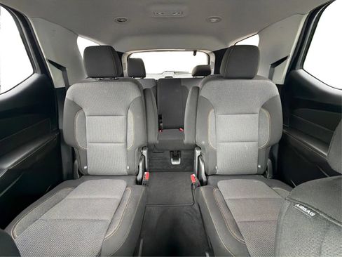 Used 2020 Chevrolet Traverse LT FWD image 18