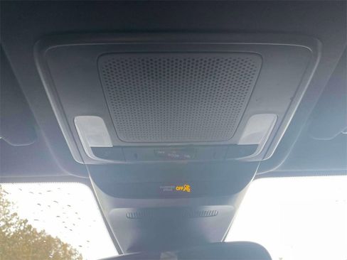 Certified 2025 Honda HR-V Sport image 30