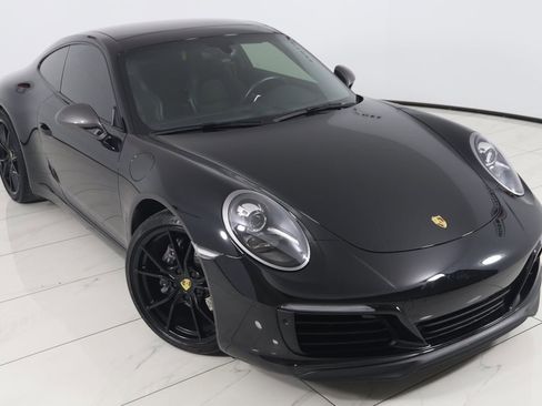 Used 2019 Porsche 911 Carrera T w/ Carrera T Interior Package image 23