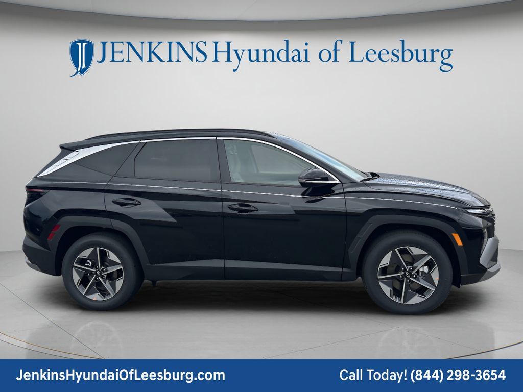 New 2026 Hyundai Tucson SEL w/ Tow & Go Package FWD image 4