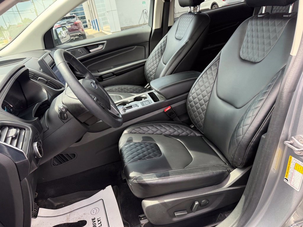 Certified 2024 Ford Edge Titanium AWD/4WD image 19