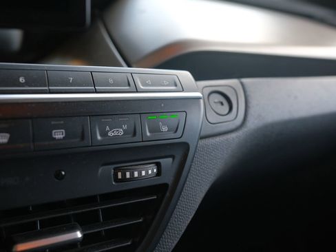 Used 2016 BMW i3 w/ Range Extender image 19