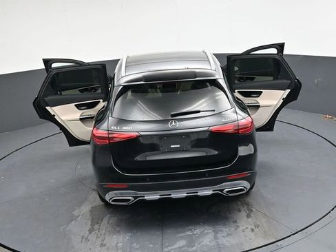 Used 2024 Mercedes-Benz GLC 300 4MATIC image 39