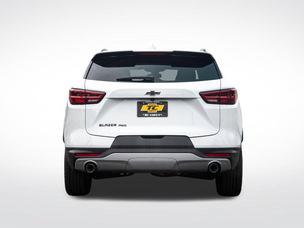 New 2026 Chevrolet Blazer LT w/ Convenience Package AWD/4WD image 4