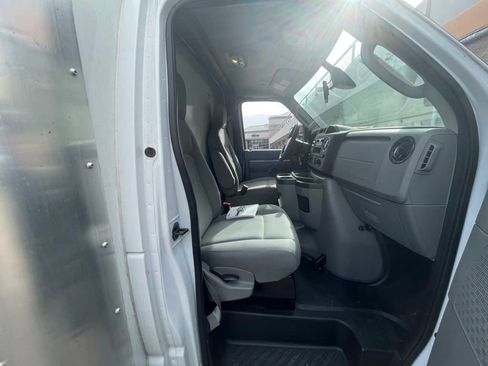 New 2024 Ford E-450 and Econoline 450 Super Duty w/ Driver's Safety Package RWD image 33