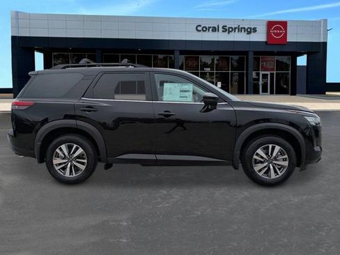 New 2026 Nissan Pathfinder SL FWD image 6