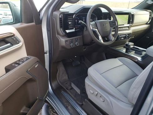 New 2026 Chevrolet Silverado 1500 RST w/ Redline Edition AWD/4WD image 6