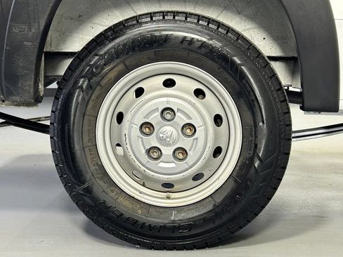 Used 2023 RAM ProMaster 2500 FWD image 31