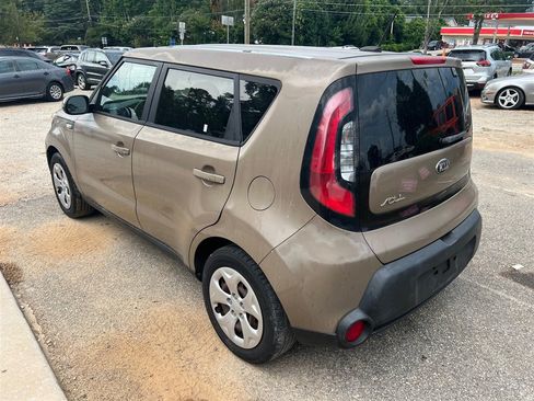 Used 2014 Kia Soul FWD image 7