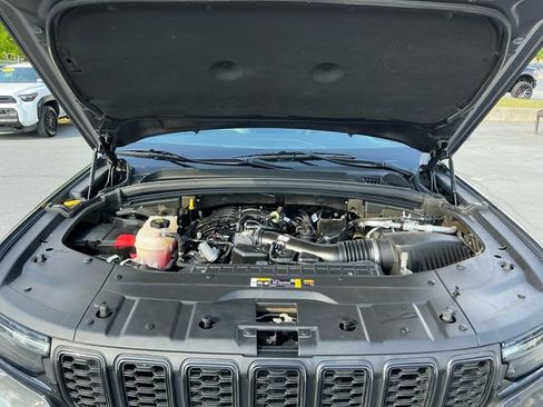 Used 2022 Jeep Grand Cherokee L Limited w/ Black Appearance Package AWD/4WD image 20