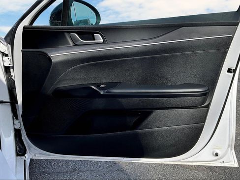 Used 2022 Kia K5 GT-Line image 19