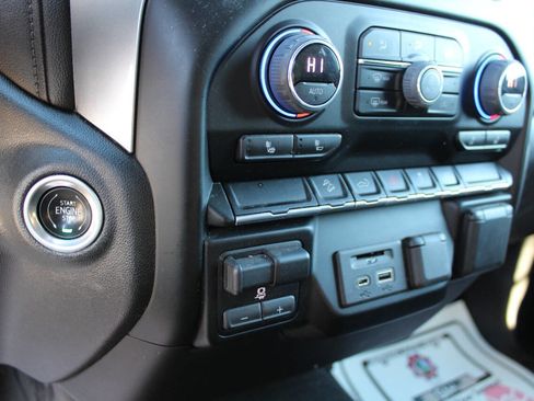 Used 2023 Chevrolet Silverado 2500 LT w/ Convenience Package image 13