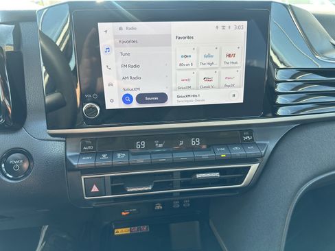 Used 2025 Toyota Camry LE FWD image 18