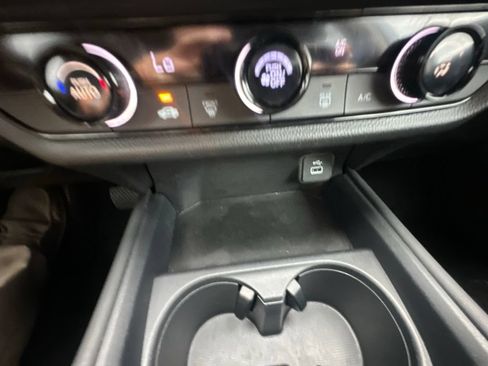 Used 2024 Honda HR-V LX image 22