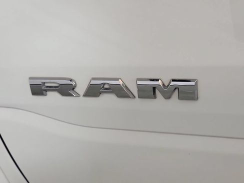 Used 2025 RAM 1500 Laramie w/ Sport Appearance Package AWD/4WD image 7