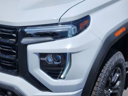 New 2025 GMC Canyon Elevation w/ Convenience Package image 5