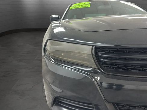 Used 2020 Dodge Charger SXT w/ Leather Interior Group RWD image 25