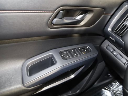 Used 2024 Nissan Pathfinder Rock Creek image 32