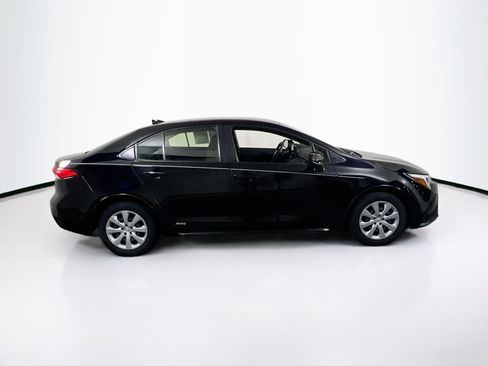Used 2023 Toyota Corolla LE AWD/4WD image 4