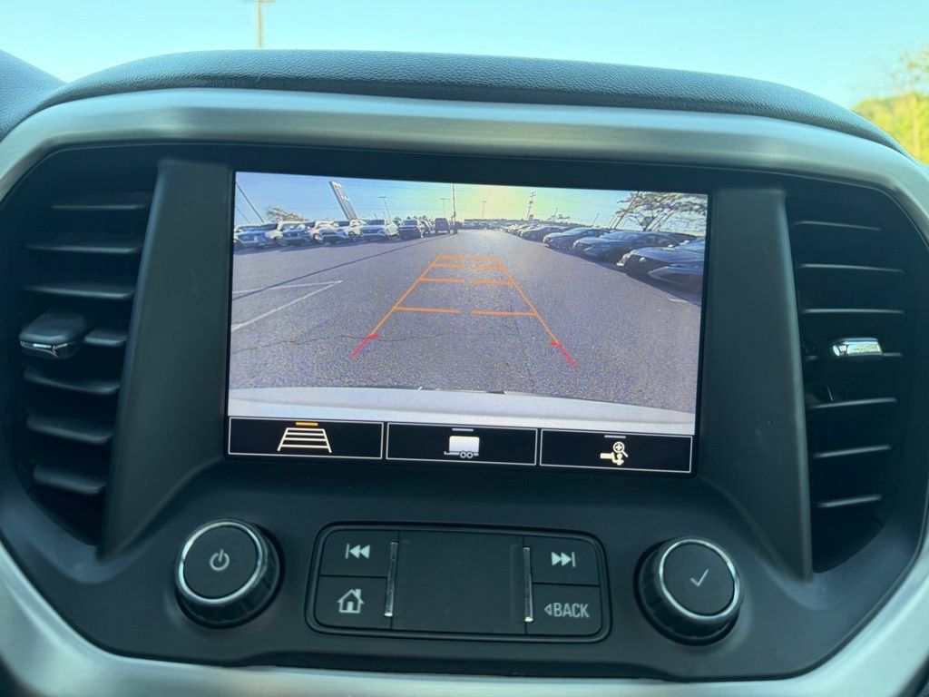 Used 2020 GMC Acadia SLT w/ Trailering Package FWD image 22