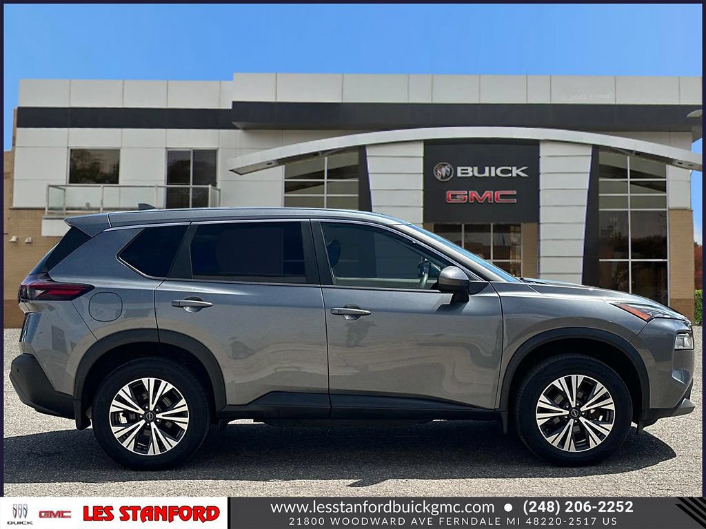 Used 2023 Nissan Rogue SV AWD/4WD image 7