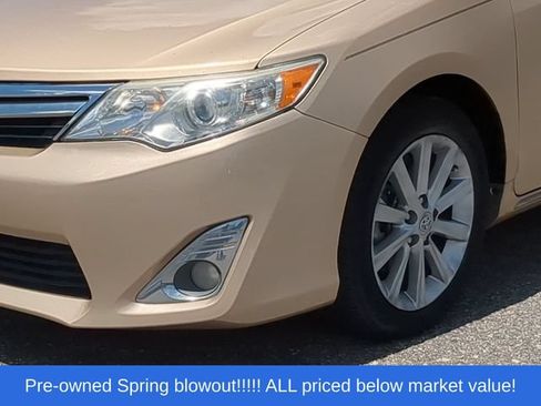 Used 2012 Toyota Camry XLE FWD image 17