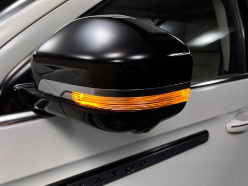 Used 2025 Lincoln Navigator L Reserve image 32