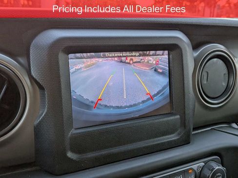 Used 2018 Jeep Wrangler Unlimited Sport S AWD/4WD image 22