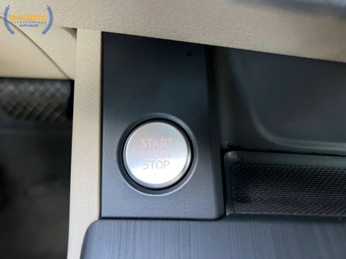 Used 2017 Audi A4 2.0T Premium w/ Convenience Package image 30