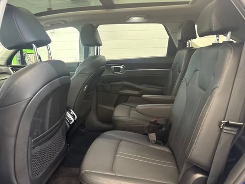 Certified 2023 Kia Sorento SX AWD/4WD image 15