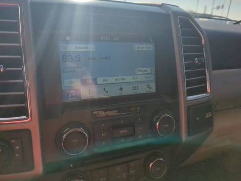 Used 2017 Ford F250 Lariat image 46